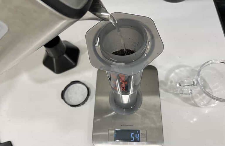 AeroPress Brewing: Standard vs. Inverted Methods